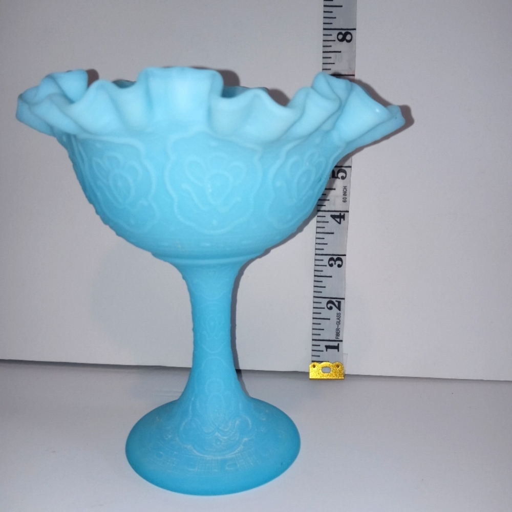 Vintage Fenton ruffled candy dish.